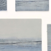 Anne Avenarius - LANDSCHAFTEN - Detailansicht von Landschaften in Holz geschnitten und gemalt - 2023
